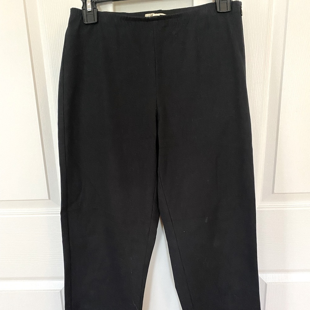 Eileen Fischer black stretchy pant cropped